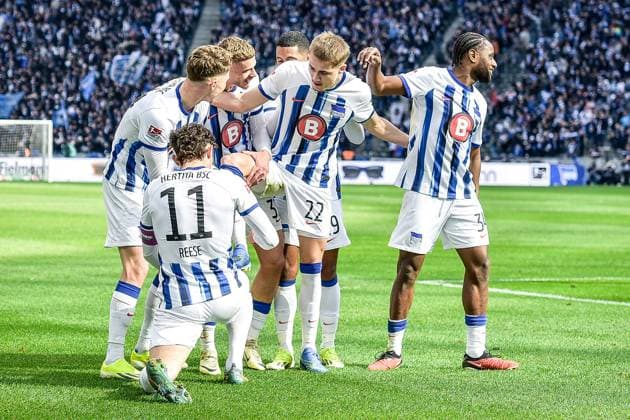 Soccer 2 Bundesliga, Hertha BSC FC Schalke 04 17 03 2024, xdanx, Soccer 2 Bundesliga, Hertha BSC FC Schalke 04, v l Fabian Reese Hertha BSC 11 ,Marten Winkler Hertha BSC 22 ,Deyovaisio Zeefuik Hertha BSC 34 ,Jubel DFL DFB REGULATIONS PROHIBIT ANY USE OF PHOTOGRAPHS as IMAGE SEQUENCES and or QUASI VIDEO Foto Daniel Lakomski Mix1 Berlin Olympiastadion Berlin Berlin Germany EN Copyright: xDanielxLakomskix