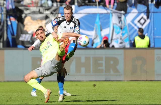 GER, 2 Liga, Hamburger SV vs SV Wehen Wiesbaden 17 03 2024, Volksparkstadion, Hamburg, GER, 2 Liga, Hamburger SV vs SV Wehen Wiesbaden in the picture picture shows Ivan Prtajin SV Wehen Wiesbaden 18 in a duel against Sebastian Schonlau Hamburger SV 04 nordphotoxGmbHx xTauchnitz nph00059