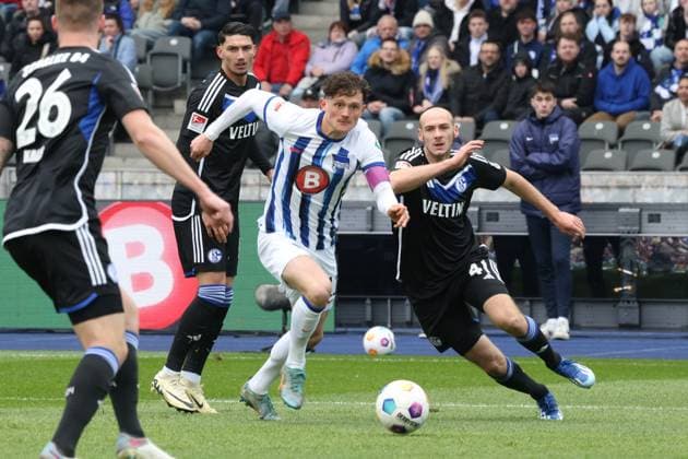 DEU, DFL, 2 FBL, Hertha BSC vs 1 FC Schalke, 17 03 2024, Berliner Olympiastadion, Berlin, DEU, DFL, 2 FBL, Hertha BSC vs 1 FC Schalke, im Bild Fabian Reese Hertha BSC Berlin 11 , Yusuf Kabaday Schalke 04 17 , Maya Yoshida Schalke 04 4 DFL regulations prohibit any use of Photographs as image sequences and or quasi video Foto Juergen Engler nordphoto GmbH nordphotoxGmbHx xEngler nph00076