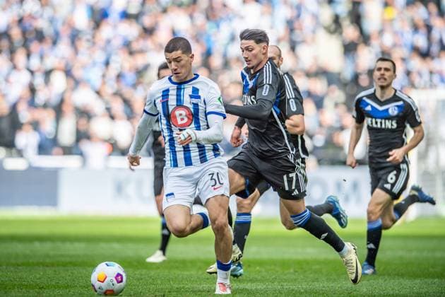 2 Soccer Bundesliga, Hertha BSC vs FC Schalke 04 Berlin, 17 03 2024 Ibrahim Maza Hertha BSC, 30 , Yusuf Kabadayi FC Schalke 04, 17 2 Soccer Bundesliga, Hertha BSC vs FC Schalke 04, Olympiastadion, Berlin, 17 03 2024 DFL REGULATIONS PROHIBIT ANY USE OF PHOTOGRAPHS AS IMAGE SEQUENCES AND OR QUASI VIDEO Copyright: xBEAUTIFULxSPORTS LucianoxLimax