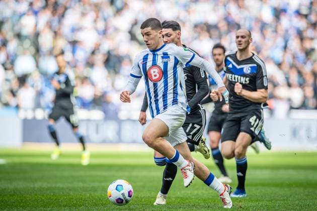 2 Soccer Bundesliga, Hertha BSC vs FC Schalke 04 Berlin, 17 03 2024 Ibrahim Maza Hertha BSC, 30 , Yusuf Kabadayi FC Schalke 04, 17 2 Soccer Bundesliga, Hertha BSC vs FC Schalke 04, Olympiastadion, Berlin, 17 03 2024 DFL REGULATIONS PROHIBIT ANY USE OF PHOTOGRAPHS AS IMAGE SEQUENCES AND OR QUASI VIDEO Copyright: xBEAUTIFULxSPORTS LucianoxLimax