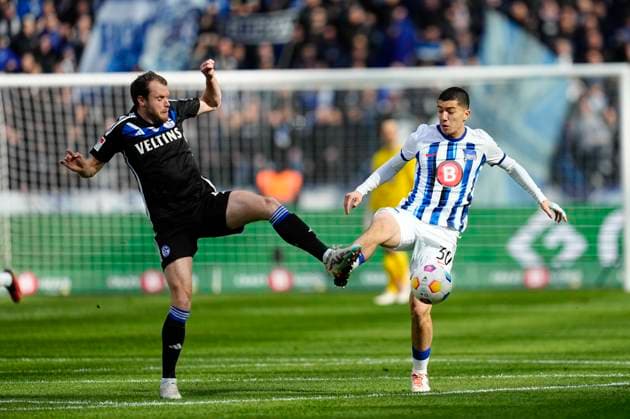 Germany, Berlin, 17.03.2024, Olympic Stadium, Hertha BSC vs FC Schalke 04 - 2. Bundesliga, Ibrahim Maza (Hertha Berlin) controls the ball Berlin Olympic Stadium Berlin Germany eu-images-659