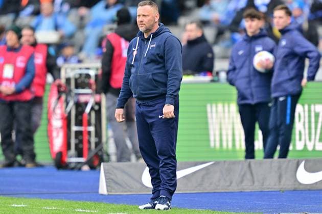 Pal Dardai Hertha BSC, Coach , GER, Hertha BSC vs Schalke 04, Soccer Men, 2 Bundesliga, Season 2023 2024, Matchday 26, 17 03 2024 DFL REGULATIONS PROHIBIT ANY USE OF PHOTOGRAPHS AS IMAGE SEQUENCES AND OR QUASI VIDEO GER, Hertha BSC vs Schalke 04, Soccer Men, 2 Bundesliga, Season 2023 2024, Matchday 26, 17 03 2024 Berlin Copyright: xEibner-Pressefotox xClaudiusxRauchx EP_CRH