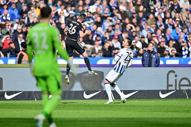 Tomas Kalas Werder Bremen, 26 , Header, Haris Tabakovic Hertha BSC, 25 , GER, Hertha BSC vs Schalke 04, Soccer Men, 2 Bundesliga, Season 2023 2024, Matchday 26, 17 03 2024 DFL REGULATIONS PROHIBIT ANY USE OF PHOTOGRAPHS AS IMAGE SEQUENCES AND OR QUASI VIDEO GER, Hertha BSC vs Schalke 04, Soccer Men, 2 Bundesliga, Season 2023 2024, Matchday 26, 17 03 2024 Berlin Copyright: xEibner-Pressefotox xClaudiusxRauchx EP_CRH