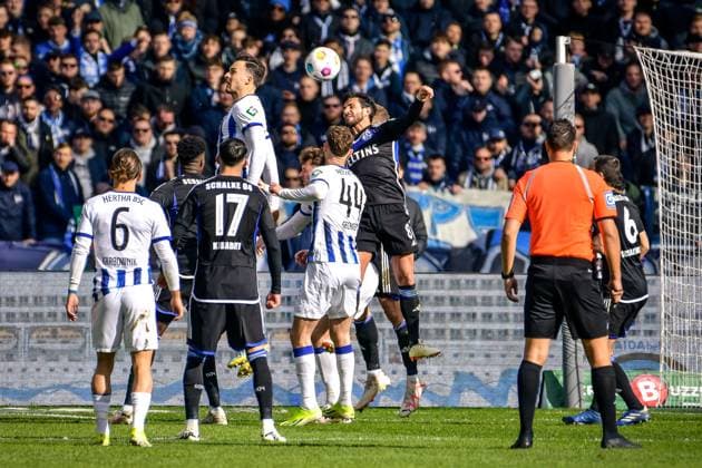 Soccer 2 Bundesliga, Hertha BSC FC Schalke 04 17 03 2024, xdanx, Soccer 2 Bundesliga, Hertha BSC FC Schalke 04, v l Haris Tabakovic Hertha BSC 25 ,Linus Gechter Hertha BSC 44 ,Danny Latza FC Schalke 04 8 ,duel, duel, fight, tackle DFL DFB REGULATIONS PROHIBIT ANY USE OF PHOTOGRAPHS as IMAGE SEQUENCES and or QUASI VIDEO Photo Daniel Lakomski Mix1 Berlin Olympiastadion Berlin Berlin Germany EN Copyright: xDanielxLakomskix