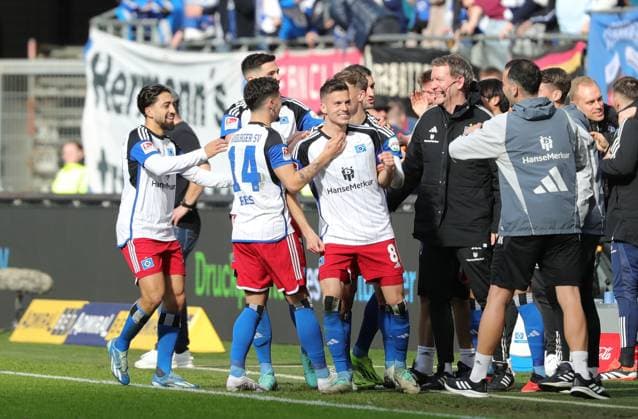 GER, 2 Liga, Hamburger SV vs SV Wehen Wiesbaden 17 03 2024, Volksparkstadion, Hamburg, GER, 2 Liga, Hamburger SV vs SV Wehen Wiesbaden in the picture picture shows Goal celebration Goal scorer Laszlo Benes Hamburger SV 08 celebrates the goal to 2 0 nordphotoxGmbHx xTauchnitz nph00059