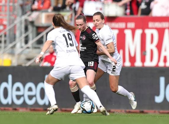 17 03 2024 Soccer Season 2023 2024 1 Women Soccer Bundesliga 16 Matchday 1 FC Nürnberg FCN Club SC Freiburg Sportfoto Zink DaMa xdaxmax Annabel Schasching 19 , SC Freiburg Vanessa Haim 19, 1 FC Nürnberg FCN Lisa Karl 2 , SC Freiburg