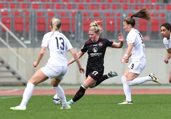 17 03 2024 Soccer Season 2023 2024 1 Women Soccer Bundesliga 16 Matchday 1 FC Nürnberg FCN Club SC Freiburg Sportfoto Zink DaMa xdaxmax Judith Steinert 13 , SC Freiburg Selma Magnusdottir 37, 1 FC Nürnberg FCN Julia Kassen 29 , SC Freiburg