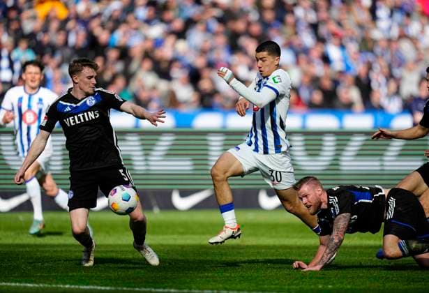 Germany, Berlin, 17 03 2024, Olympic Stadium, Hertha BSC vs FC Schalke 04 2 Bundesliga, Ibrahim Maza Hertha Berlin controls the ball Berlin Olympic Stadium Berlin Germany eu-images-659