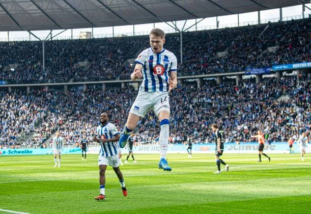 Soccer, Men, Season 2023 2024, 2 Bundesliga 26 Matchday , Hertha BSC FC Schalke 04, Marten Winkler Hertha BSC , Celebration after goal to 4 2, 17 03 2024, Copyright: xSebastianxRäppold MatthiasxKochx