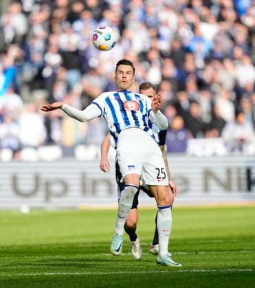 Germany, Berlin, 17 03 2024, Olympic Stadium, Hertha BSC vs FC Schalke 04 2 Bundesliga, Haris Tabakovic Hertha Berlin controls the ball Berlin Olympic Stadium Berlin Germany eu-images-659