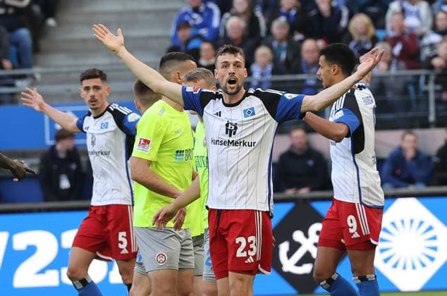 Jonas Meffert HSV 23 Soccer, Men, Season 2023 2024, 2 BL, Volksparkstadion, Hamburger SV vs SV Wehen Wiesbaden DFL REGULATIONS PROHIBIT ANY USE OF PHOTOGRAPHS AS IMAGE SEQUENCES AND OR QUASI VIDEO
