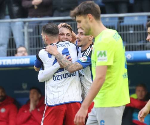 1 0 Miro Muheim HSV Football, Men, Season 2023 2024, 2 BL, Volksparkstadion, Hamburger SV vs SV Wehen Wiesbaden DFL REGULATIONS PROHIBIT ANY USE OF PHOTOGRAPHS AS IMAGE SEQUENCES AND OR QUASI VIDEO