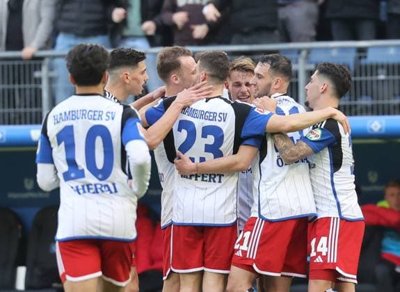 Goal celebration 1 0 Miro Muheim HSV Football, Men, Season 2023 2024, 2 BL, Volksparkstadion, Hamburger SV vs SV Wehen Wiesbaden, 3 0 DFL REGULATIONS PROHIBIT ANY USE OF PHOTOGRAPHS AS IMAGE SEQUENCES AND OR QUASI VIDEO