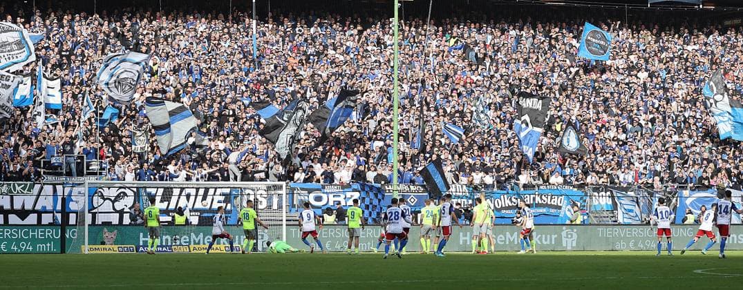 8 Laszlo Benes HSV scores the 2 0 Soccer, Men, Season 2023 2024, 2 BL, Volksparkstadion, Hamburger SV vs SV Wehen Wiesbaden, 3 0 DFL REGULATIONS PROHIBIT ANY USE OF PHOTOGRAPHS AS IMAGE SEQUENCES AND OR QUASI VIDEO