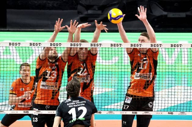 DEU, DVV, 1 VBL, BR Volleys vs Karlsruhe, 17 03 2024, Max Schmeling Halle, Berlin, DEU, DVV, 1 VBL, BR Volleys vs Karlsruhe, in the picture Ruben Schott BR Volleys 13 , Saso Stalekar BR Volleys 12 , Marek Sotola BR Volleys 17 , Lukas Jaeger Karlsruhe 12 Photo Juergen Engler nordphoto GmbH nordphotoxGmbHx xEngler nph00076