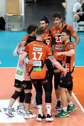 DEU, DVV, 1 VBL, BR Volleys vs Karlsruhe, 17 03 2024, Max Schmeling Halle, Berlin, DEU, DVV, 1 VBL, BR Volleys vs Karlsruhe, in the picture BR Volleys player circle Photo Juergen Engler nordphoto GmbH nordphotoxGmbHx xEngler nph00076