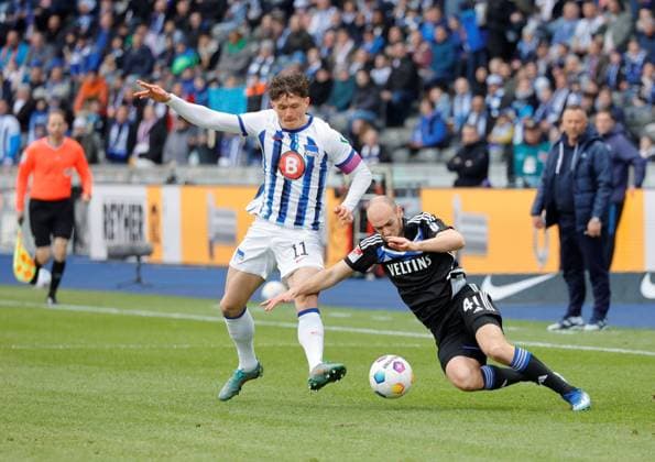 Fabian Reese, Hertha BSC, Henning Matriciani, FC Schalke 04, Germany, Berlin, Olympiastadion, Football, Men, Season 2023 2024, 2 Bundesliga, Matchday 26, Hertha BSC FC Schalke 04