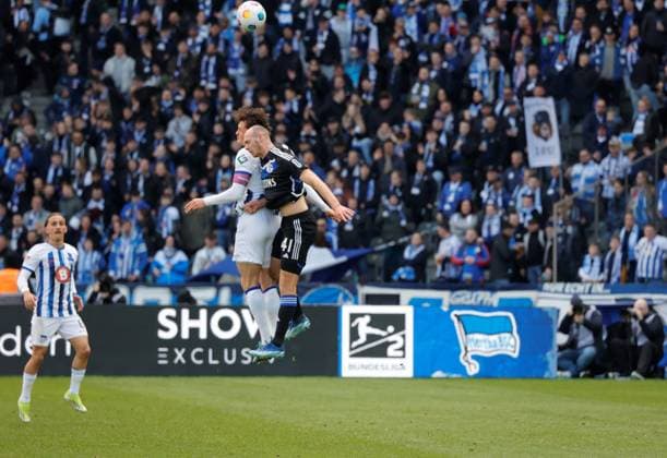 Fabian Reese, Hertha BSC, Henning Matriciani, FC Schalke 04, Germany, Berlin, Olympiastadion, Football, Men, Season 2023 2024, 2 Bundesliga, Matchday 26, Hertha BSC FC Schalke 04