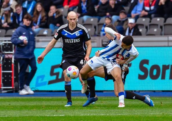 Soccer 2 Bundesliga, Hertha BSC FC Schalke 04 17 03 2024, xdanx, Soccer 2 Bundesliga, Hertha BSC FC Schalke 04, v l Henning Matriciani FC Schalke 04 41 ,Ron Schallenberg FC Schalke 04 6 ,Ibrahim Maza Hertha BSC 30 ,duel, duel, fight, tackle DFL DFB REGULATIONS PROHIBIT ANY USE OF PHOTOGRAPHS as IMAGE SEQUENCES and or QUASI VIDEO Photo Daniel Lakomski Mix1 Berlin Olympiastadion Berlin Berlin Germany EN Copyright: xDanielxLakomskix