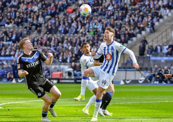 Soccer 2 Bundesliga, Hertha BSC FC Schalke 04 17 03 2024, xdanx, Soccer 2 Bundesliga, Hertha BSC FC Schalke 04, v l Derry John Murkin FC Schalke 04 5 ,Jeremy Dudziak Hertha BSC 19 ,Linus Gechter Hertha BSC 44 ,duel, duel, fight, tackle DFL DFB REGULATIONS PROHIBIT ANY USE OF PHOTOGRAPHS as IMAGE SEQUENCES and or QUASI VIDEO Photo Daniel Lakomski Mix1 Berlin Olympiastadion Berlin Berlin Germany EN Copyright: xDanielxLakomskix