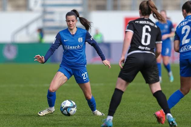 from left Vildan Kardesler SV Meppen, 27 on the ball, single image, full body, action, action, game scene, THE DFB REGULATIONS PROHIBIT ANY USE OF PHOTOGRAPHS AS IMAGE SEQUENCES AND OR QUASI VIDEO , 17 03 2024, Meppen Germany , Football, 2 Womens Bundesliga, SV Meppen FC Ingolstadt 04 xobx