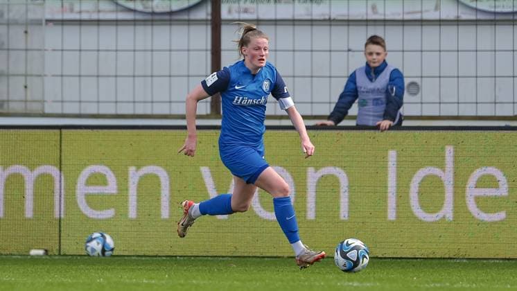 from left Sarah Schulte SV Meppen, 16 on the ball, cropped, single image, full body, action, action, game scene, THE DFB GUIDELINES PROHIBIT ANY USE OF PHOTOGRAPHS AS IMAGE SEQUENCES AND OR QUASI VIDEO DFB REGULATIONS PROHIBIT ANY USE OF PHOTOGRAPHS AS IMAGE SEQUENCES AND OR QUASI VIDEO , 17 03 2024, Meppen Germany , Football, 2 Womens Bundesliga, SV Meppen FC Ingolstadt 04 xobx