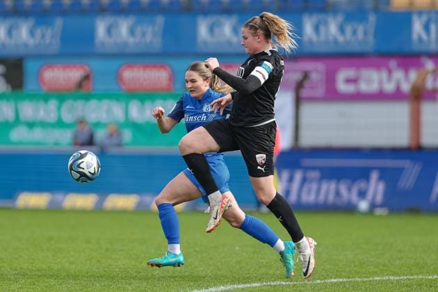 from left Noreen Günnewig SV Meppen, 17 and Lisa Ebert FC Ingolstadt 04, 10 in a duel, dynamic, action, action, game scene, THE DFB REGULATIONS PROHIBIT ANY USE OF PHOTOGRAPHS AS IMAGE SEQUENCES AND OR QUASI VIDEO , 17 03 2024, Meppen Germany , Football, 2 Womens Bundesliga, SV Meppen FC Ingolstadt 04 xobx