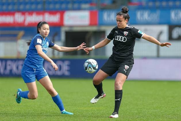 from left Akane Miyoshi SV Meppen, 14 and Samantha Stiglmair FC Ingolstadt 04, 27 in a duel, dynamic, action, action, game scene, THE DFB REGULATIONS PROHIBIT ANY USE OF PHOTOGRAPHS AS IMAGE SEQUENCES AND OR QUASI VIDEO , 17 03 2024, Meppen Germany , Football, 2 Womens Bundesliga, SV Meppen FC Ingolstadt 04 xobx