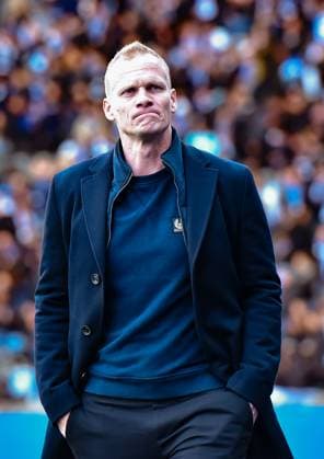 Soccer 2 Bundesliga, Hertha BSC FC Schalke 04 17 03 2024, xdanx, Soccer 2 Bundesliga, Hertha BSC FC Schalke 04, v l Karel Geraerts FC Schalke 04 Trainer , enttaeuscht, schaut enttaeuscht, niedergeschlagen, disappointed DFL DFB REGULATIONS PROHIBIT ANY USE OF PHOTOGRAPHS as IMAGE SEQUENCES and or QUASI VIDEO Foto Daniel Lakomski Mix1 Berlin Olympiastadion Berlin Berlin Germany EN Copyright: xDanielxLakomskix