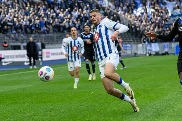 Marton Dardai Hertha BSC, 31 , Freisteller, Hertha BSC FC Schalke 04, 2 Bundesliga, Fußball, DFB, Spielzeit 2023 2024, 26 Spieltag, Olympia Stadion Berlin, DFB DFL REGULATIONS PROHIBIT ANY USE OF PHOTOGRAPHS AS IMAGE SEQUENCES AND OR QUASI VIDEO, 17 03 2024, Copyright: HMBxMedia UwexKoch