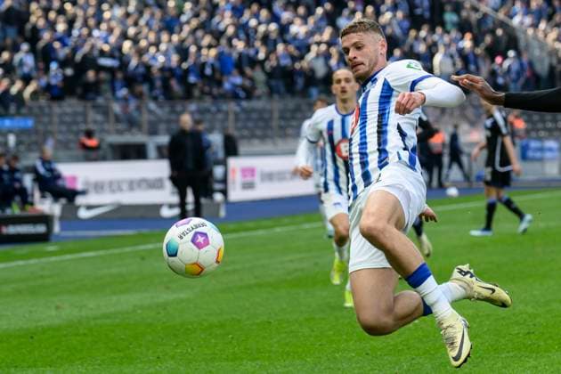 Marton Dardai Hertha BSC, 31 , Freisteller, Hertha BSC FC Schalke 04, 2 Bundesliga, Fußball, DFB, Spielzeit 2023 2024, 26 Spieltag, Olympia Stadion Berlin, DFB DFL REGULATIONS PROHIBIT ANY USE OF PHOTOGRAPHS AS IMAGE SEQUENCES AND OR QUASI VIDEO, 17 03 2024, Copyright: HMBxMedia UwexKoch