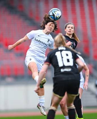 Germany, Nuremberg, 17 03 2024, Max Morlock Stadion, 1 FC Nuremberg vs SC Freiburg Frauen Bundesliga, Ally Gudorf SC Freiburg and Nele Bauereisen 1 FC Nuremberg battle for the ball Nuremberg Max Morlock Stadion Bavaria Germany eu-images-738