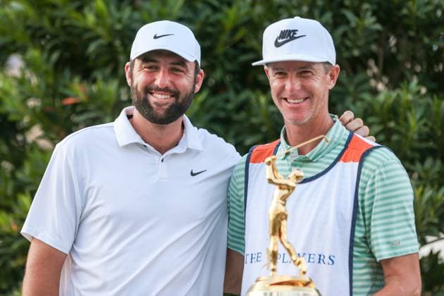 March 17, 2024, Ponte Vedra Beach, Florida, United States: SCOTTIE SCHEFFLER (USA)(L) and his caddie Ted Scott hold the trophy after winning the 2024 PLAYERS Championship at TPC Sawgrass. Ponte Vedra Beach United States - ZUMAw109 20240317_fap_w109_017 Copyright: xDebbyxWongx