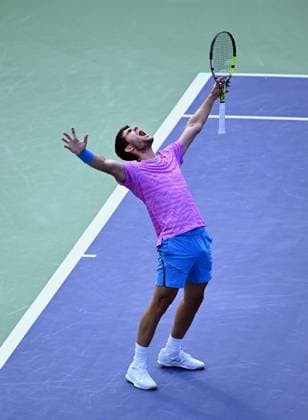 INDIAN WELLS, CA - MARCH 17: Carlos Alcaraz (ESP) reacts after winning an ATP, Tennis Herren finals tennis match during the BNP Paribas Open tennis tournament played on March 17, 2024 at the Indian Wells Tennis Garden in Indian Wells, CA. (Photo by John Cordes Icon Sportswire) TENNIS: MAR 17 BNP Paribas Open EDITORIAL USE ONLY Icon506240317100
