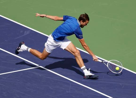 March 17, 2024 Daniil Medvedev returns a shot against Carlos Alcaraz of Spain during the Men s Final of the BNP Paribas Open at Indian Wells Tennis Garden in Indian Wells, CA. CSM Indian Wells United States of America - ZUMAc04_ 20240317_zma_c04_188 Copyright: xCharlesxBausx