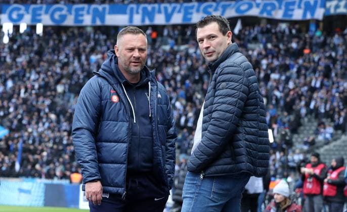 Coach Pal Dardai, Sports Director Benjamin Weber Action Upper Body Sports Football Soccer DFL 2 Bundesliga Men 26 Matchday Season 2023 2024 17 03 2024 Hertha BSC Berlin vs FC Schalke 04 DFL regulations prohibit any use of photographs as image sequences and or quasi video