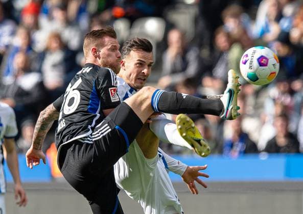 Soccer, Men, Season 2023 2024, 2 Bundesliga 26 Matchday , Hertha BSC FC Schalke 04, v l Tomas Kalas Schalke 04 , Haris Tabakovic Hertha BSC , 17 03 2024, Copyright: xSebastianxRäppold MatthiasxKochx