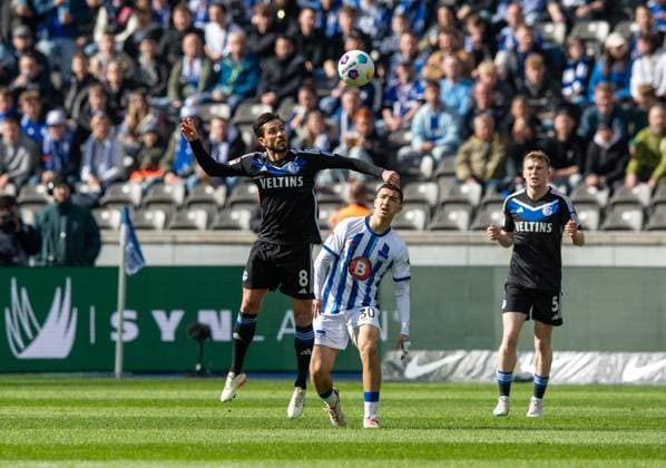 Soccer, Men, Season 2023 2024, 2 Bundesliga 26 Matchday , Hertha BSC FC Schalke 04, f l Ron Schallenberg Schalke 04 , Ibrahim Maza Hertha BSC , Derry John Murkin Schalke 04 , 17 03 2024, Copyright: xSebastianxRäppold MatthiasxKochx
