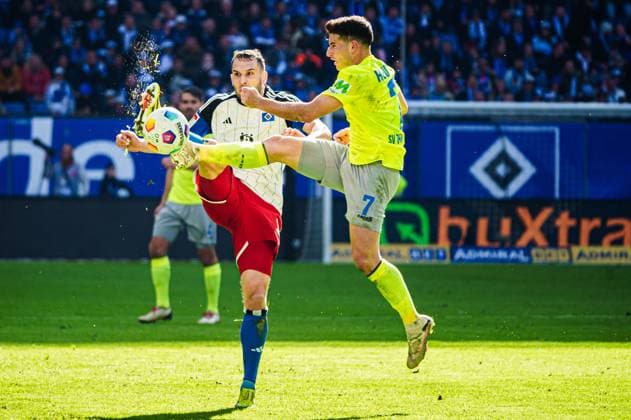 Levin Oeztunali Hamburger SV, 21 , Martin Angha SV Wehen Wiesbaden, 02 GER, Hamburger SV vs SV Wehen Wiesbaden, Football, 2 Bundesliga, Matchday 26, Season 2023 2024, 17 03 2024 DFL REGULATIONS PROHIBIT ANY USE OF PHOTOGRAPHS AS IMAGE SEQUENCES AND OR QUASI VIDEO GER, Hamburger SV vs SV Wehen Wiesbaden, Football, 2 Bundesliga, Matchday 26, Season 2023 2024, 17 03 2024 Hamburg Copyright: xEibner-Pressefoto MarcelxvonxFehrnx EP_MFN