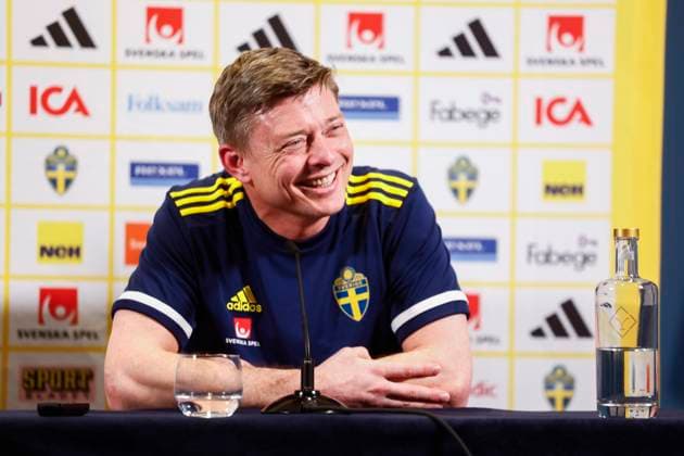 Sport Themen der Woche KW12 Sport Bilder des Tages GONDOMAR, PORTUGAL 20240318 Förbundskapten Jon Dahl Tomasson under en pressträff pa spelarhotellet inför träningsmatchen mot Portugal. GONDOMAR PORTUGAL x60160x *** GONDOMAR, PORTUGAL 20240318 Head coach Jon Dahl Tomasson during a press conference at the players hotel before the training match against Portugal GONDOMAR PORTUGAL x60160x  Copyright: xStefanxJerrevang TTx PRESSTRÄFF HERRLANDSLAGET FOTBOLL