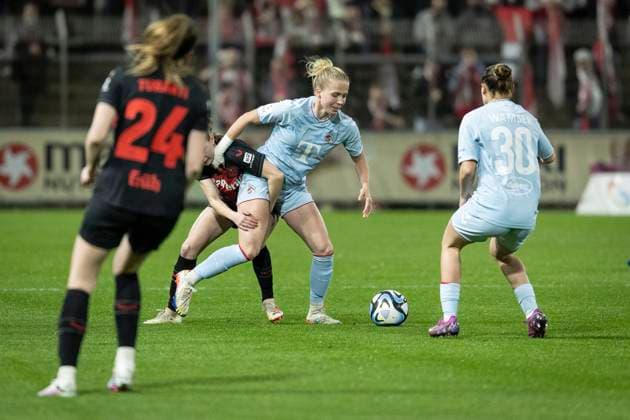 GOOGLE PIXEL Frauen Bundesliga Bayer 04 Leverkusen 1 FC Köln 18 03 2024 Celina Degen 1 FC Köln, 5 , Carlotta Wamser 1 FC Köln, 30 , Lilla Turanyi Bayer 04 Leverkusen, 24 Leverkusen, 18 03 2024 16 Matchday of the GOOGLE PIXEL Frauen Bundesliga Bayer 04 Leverkusen 1 FC Köln, Ulrich Haberland Stadion, Leverkusen The DFL regulations prohibit the use of photographs as image sequences and or quasi videos Copyright: xBEAUTIFULxSPORTS AxelxKohringx