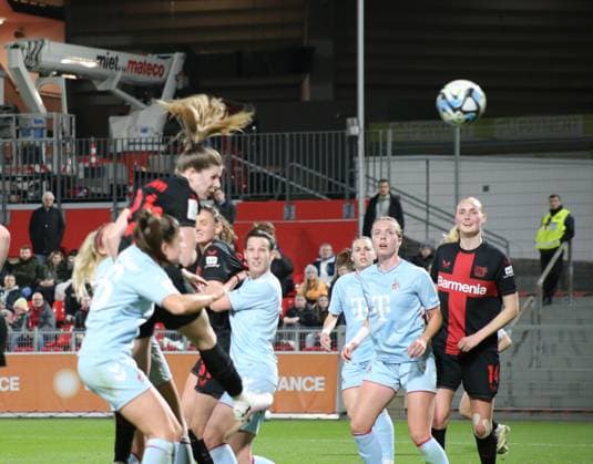 18 03 2024, xgrfx, Fußball 1 Bundesliga Damen, Bayer Leverkusen 1 FC Köln emspor, v l Tor, Lilla Turanyi Bayer Leverkusen DFL DFB REGULATIONS PROHIBIT ANY USE OF PHOTOGRAPHS as IMAGE SEQUENCES and or QUASI VIDEO Leverkusen