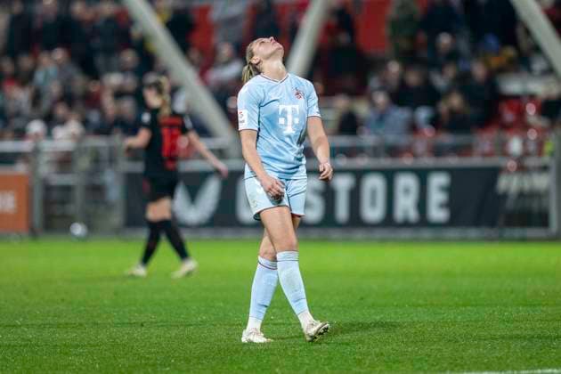 Marleen Schimmer 1 FC Koeln, 23 cant believe she missed her chance Football Google Pixel Womens Bundesliga, Season 2023 2024, Matchday 16, Bayer 04 Leverkusen 1 FC Koeln on 18 03 2024 at the Ulrich Haberland Stadium in Leverkusen Important notice According to the regulations of the DFL German Football League or the DFB German Football Association, it is prohibited, to utilize or have utilized photographs taken in the stadium and or of the match in the form of sequential images and or video-like photo series Foto Kirchner Media TH Copyright: xKirchner-Media THx