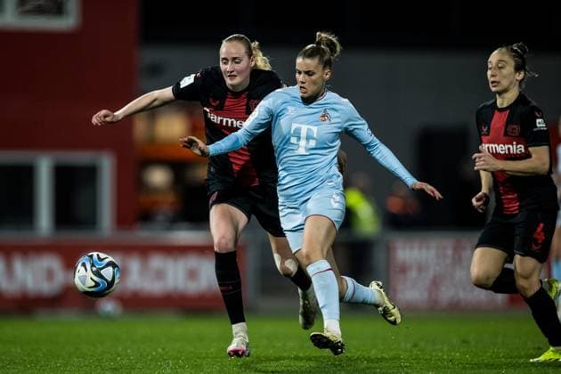 GOOGLE PIXEL Frauen Bundesliga Bayer 04 Leverkusen 1 FC Köln 18 03 2024 duel Emilie Bragstadt Bayer 04 Leverkusen, 14 , Selina Cerci 1 FC Köln, 29 GOOGLE PIXEL Frauen Bundesliga Bayer 04 Leverkusen 1 FC Köln, Leverkusen, Ulrich Haberland Stadion am 18 03 2024 DFB REGULATIONS PROHIBIT ANY USE OF PHOTOGRAPHS AS IMAGE SEQUENCES AND OR QUASI VIDEO Copyright: xBEAUTIFULxSPORTS Wunderlx