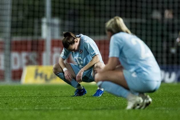 GOOGLE PIXEL Frauen Bundesliga Bayer 04 Leverkusen 1 FC Köln 18 03 2024 Dora Zeller 1 FC Köln, 19 , Marleen Schimmer 1 FC Köln, 23 frustrated, dejected in the squat after the final whistle GOOGLE PIXEL Frauen Bundesliga Bayer 04 Leverkusen 1 FC Köln, Leverkusen, Ulrich Haberland Stadion am 18 03 2024 DFB REGULATIONS PROHIBIT ANY USE OF PHOTOGRAPHS AS IMAGE SEQUENCES AND OR QUASI VIDEO Copyright: xBEAUTIFULxSPORTS Wunderlx
