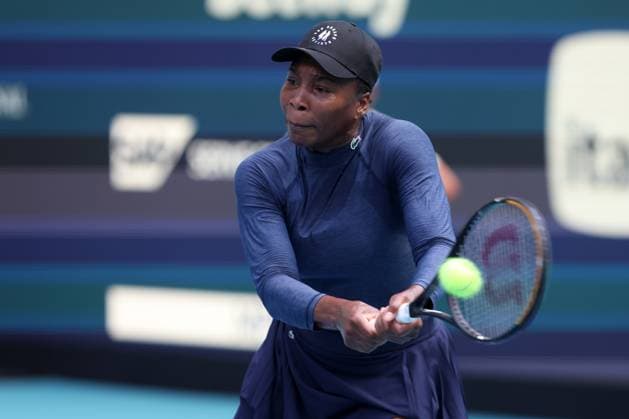 Sport Bilder des Tages March 18, 2024, Miami Gardens, Florida, United States Of America: MIAMI GARDENS, FLORIDA - MARCH 18: Venus Williams day 3 of the Miami Open at Hard Rock Stadium on March 18, 2024 in Miami Gardens, Florida. ...People: Venus Williams Miami Gardens United States Of America - ZUMAs214 20240318_ada_s214_039 Copyright: xSMGx