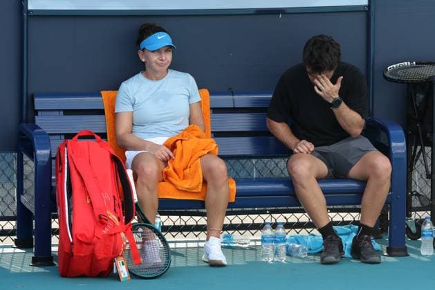 March 18, 2024, Miami Gardens, Florida, United States Of America: MIAMI GARDENS, FLORIDA - MARCH 18: Simona Halep day 3 of the Miami Open at Hard Rock Stadium on March 18, 2024 in Miami Gardens, Florida. ...People: Simona Halep Miami Gardens United States Of America - ZUMAs214 20240318_ada_s214_032 Copyright: xSMGx