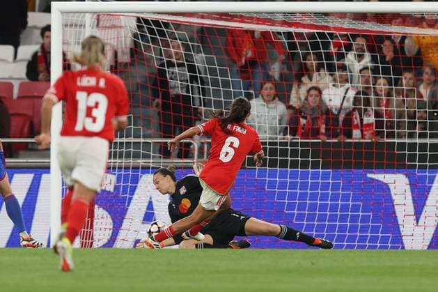Lisbon, Portugal, Tuesday 19 March 2024 UEFA Women s Champions League 2023 24 1 4 Final SL Benfica Olympique Lyon, goal for 1 0 Andreia Faria SL Benfica , Christiane Endler Olympique Lyon Copyright: JoaquimxFerreira