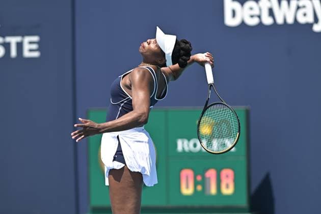 MIAMI GARDENS, FL - MARCH 19: Venus Williams plays in the first match during the Miami Open on March 19, 2024, at Hard Rock Stadium in Miami Gardens, FL. (Photo by Michele Eve Sandberg Icon Sportswire) TENNIS: MAR 19 Miami Open EDITORIAL USE ONLY Icon240304031